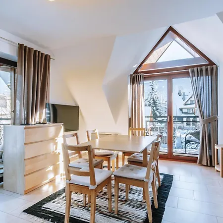 Szafir Apartamenty Mozaika centrum piec kominkowy-3